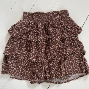 Kjol - Kjol från Lindex i storlek 158/164.