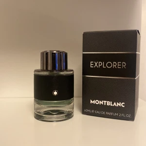 Mont blanc Explorer  - Samples! Mont blanc explorer🍋🪵🌶️/aventus creed dupe 2 ml / 25kr 5 ml / 55kr 10 ml / 100 kr