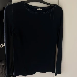 Fin tröja  - Fin tröja, köpt second hand🙌🏼