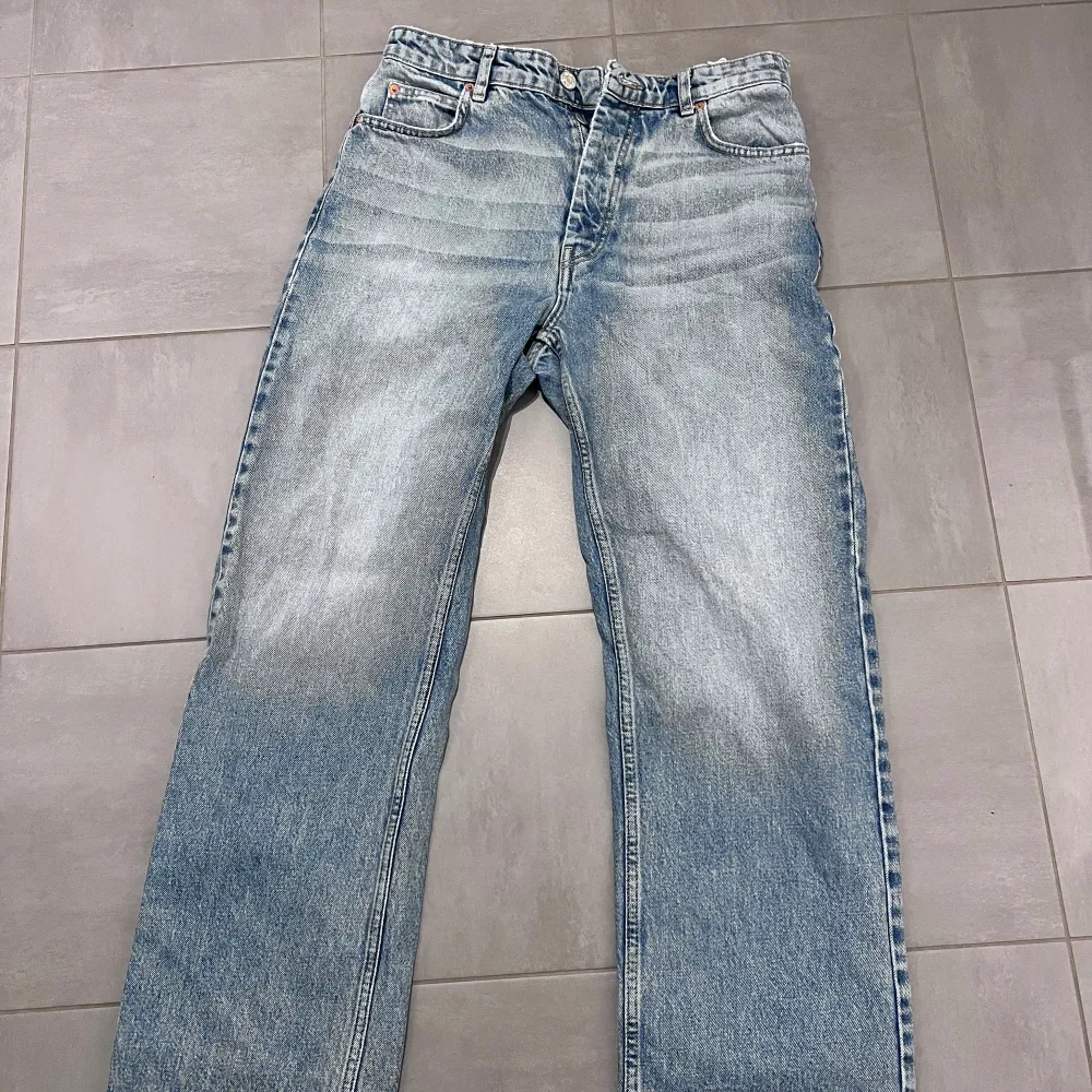 Säljer mina jeans då dom inte används längre. Märket är Just Junkies i storlek 30/32. Köparen står för frakt!. Jeans & Byxor.