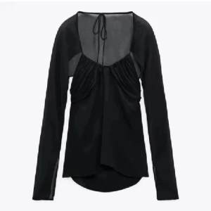 Topp zara - Supercool topp från zara i stl M, 400+frakt