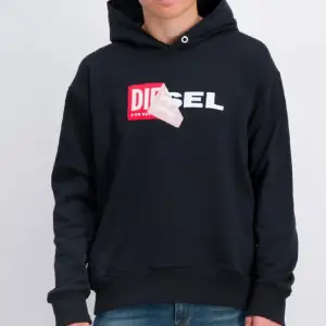 Hoodie från diesel. Använd 1 gång. Köpt från barnavdelningen i storlek ”14” men skulle säga att den passar XS. 🙏 