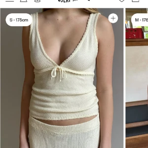 Djerf Avenue topp - Söt djerf avenue topp i en ljusgul färg. Köpt i sommras för nypris 949 kr. Endast använd 1 gång💕 köparen står för frakten