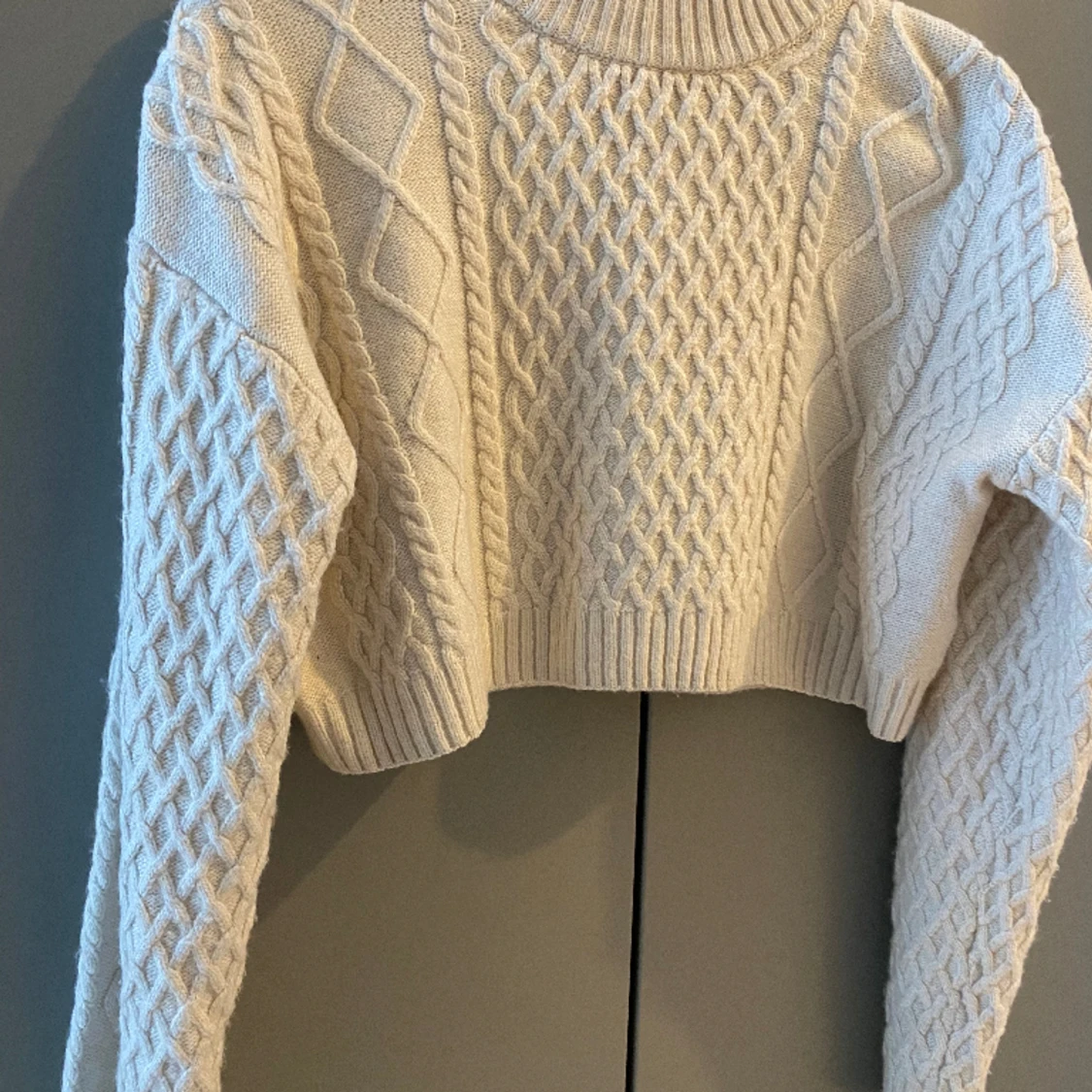 Stickad mysig tröja - 90