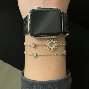 Armband  - Ett mycket fint armband i rostfritt material 💕🌸