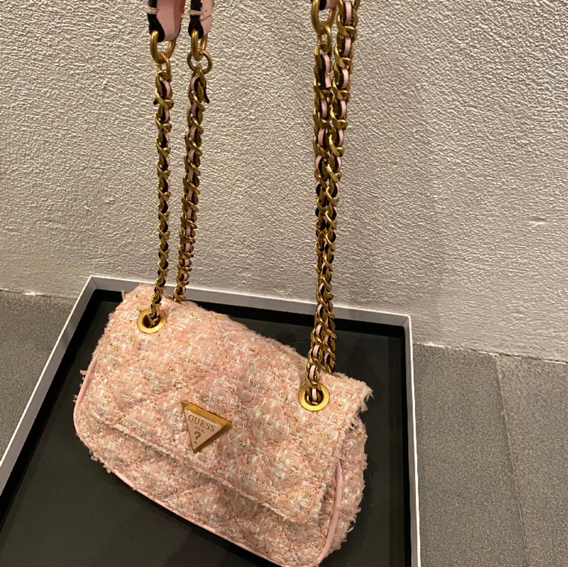 GUESS handväska - 90