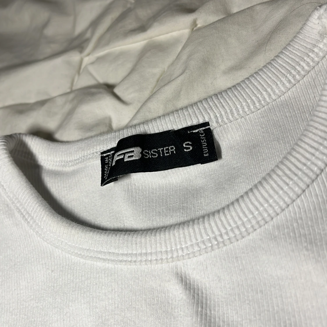 Vit långärmad croptop - 92