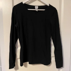 Basic långärmad tröja - Fint skick