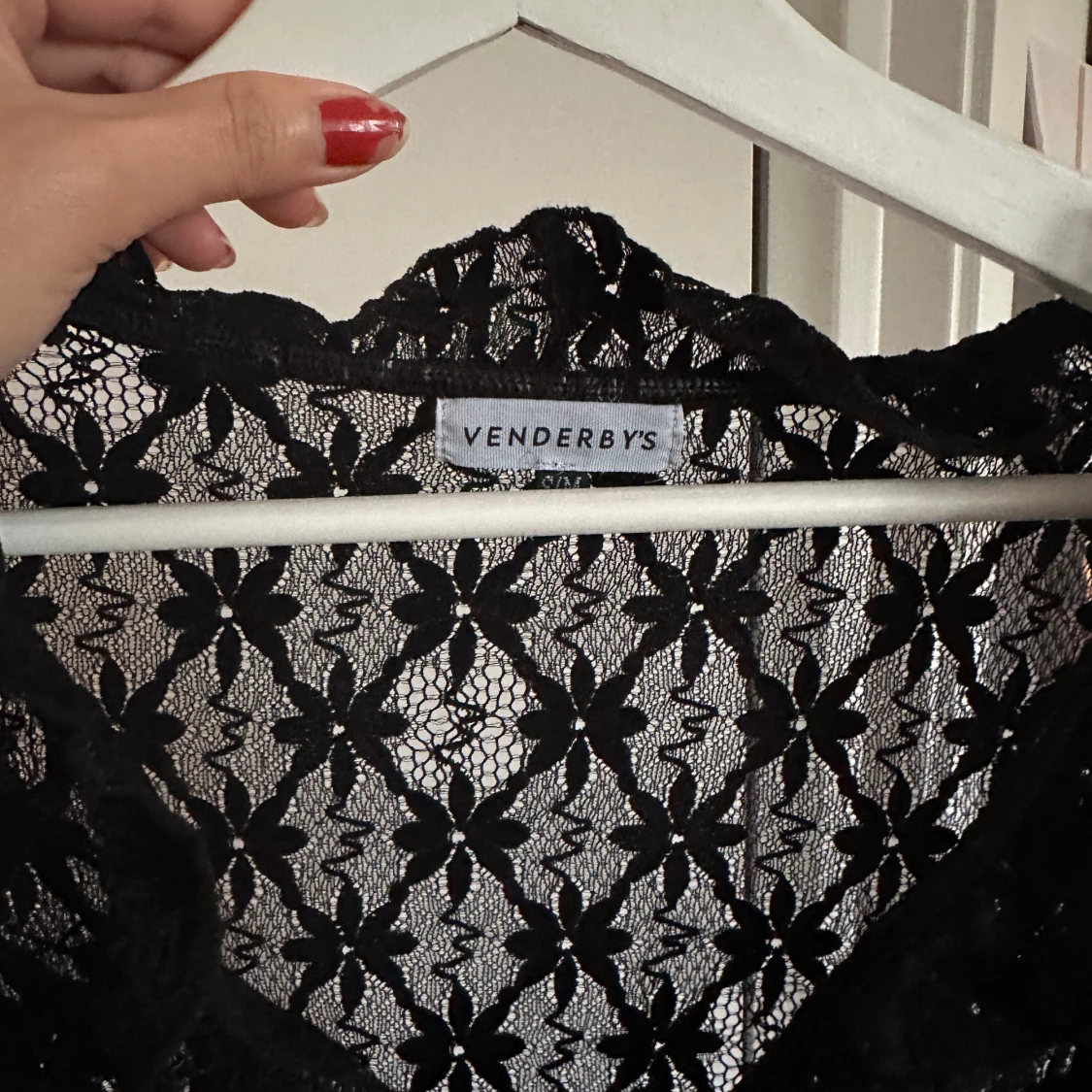 Slutsåld Venderbys knyttopp - 90