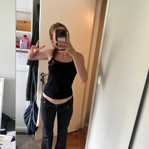 Jeans - Snygga jeans från madlady i god skick. Säljer på grund av för liten storlek men fortfarande i bra skick💗💗