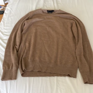 Riley tröja - Säljer denna riley tröja i strlk S, mycket fint skick och inga deffekter, nypris oklart, mitt pris 200 | hör av er vid frågor eller funderingar