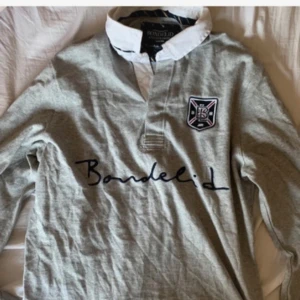 Bondelid tröja - Säljer denna fina Bondelid tröja som aldrig kommit till användning 