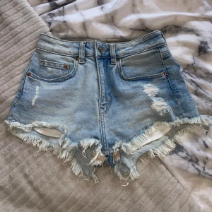 Jeans shorts  - Säljer då dom inte passar.