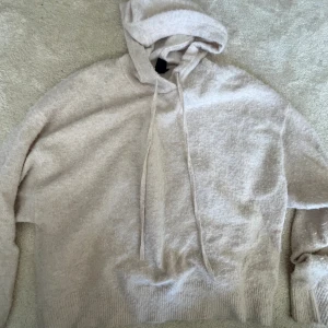 as mysig hoodie  - stickad💓💓