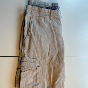 Dressman Linnebyxor 30/30 - Skick 10/10  Snygga till sommarn och riktigt sköna linnebyxor