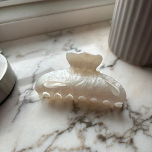 Hårklämma - Hårklämma helt ny