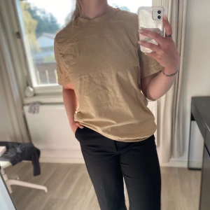 Oversized t-shirt - Det är storlek XXL men känns som en M/L