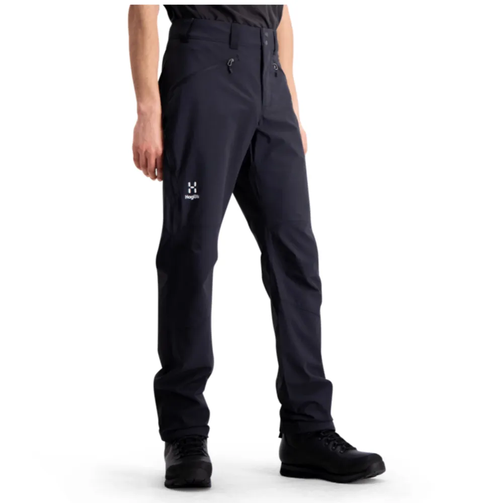 Svarta byxor ifrån Haglöfs i mycket bra skick, väldigt bekväma vid uteaktiviteter eller vid kyliga dagar! 💞. Jeans & Byxor.