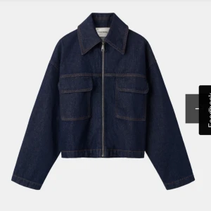 Jacka  - Jätte fin jeansjacka, storlek xs, använd fåtal gånger 💕