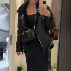 Jacka - Säljer denna superfina jacka som är från madlady (finns ej kvar på hemsidan)