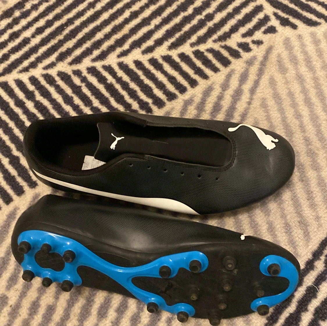 En ny fotbollsskor.st44,5 inga skador helt ny