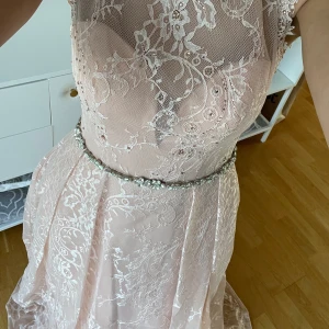Balklänning , festklänning , bröllop  - Fin klänning från Dressroom Linné. Ändats använd 1 gång, som ny. Storlek 2
