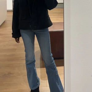 Jeans - Jeans från Kappahl i stretch material. Ljusblå och fina!