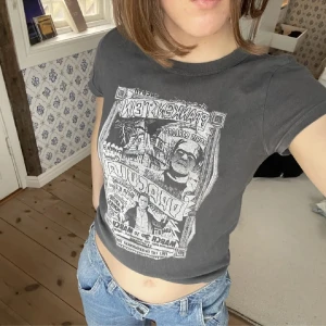 Brandy melville t shirt - Brandy melville t shirt, storlek s