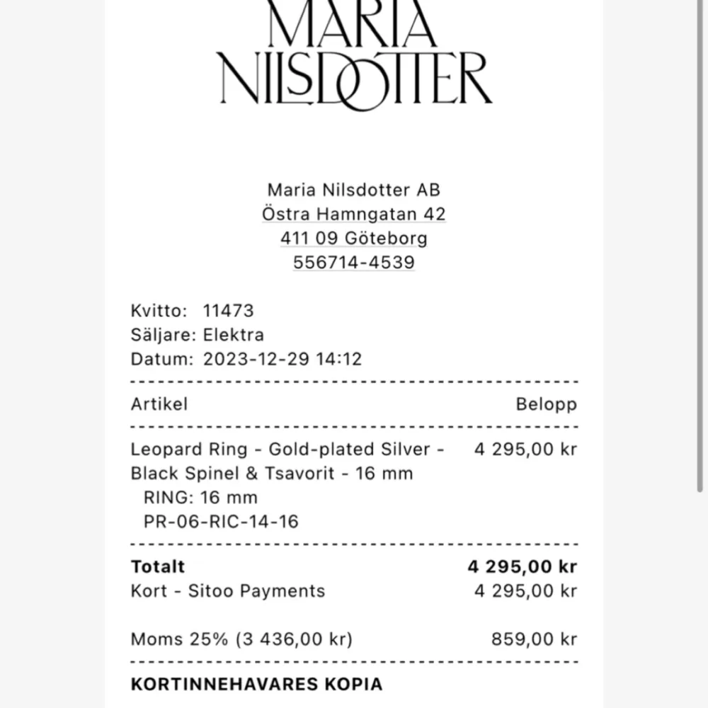 Säljer min sjukt snygga och näst intill oanvända guld leopard ring från Maria Nilsdotter. Den är använd vid cirka 3 tillfällen så den ser helt ny ut. Nypris är 4500kr. Kvittot, kortet och alla boxar ingår💖. Accessoarer.