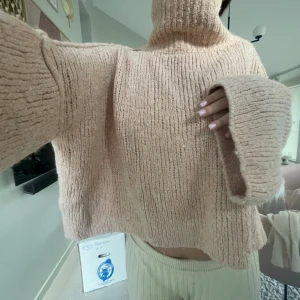 Rosa stickad tröja  - Rensar 👍👋👋👋