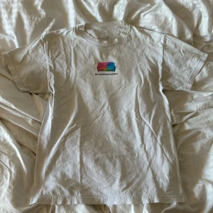 Brockhampton merch  - Skitsnygg brockhampton merch som jag säljer då jag inte använder den längre. 