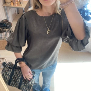 Blus - SUPER snygg värkligen❣️❣️