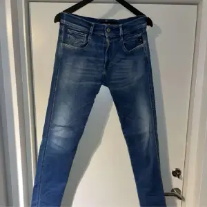 Blå Replay jeans, aldrig använda