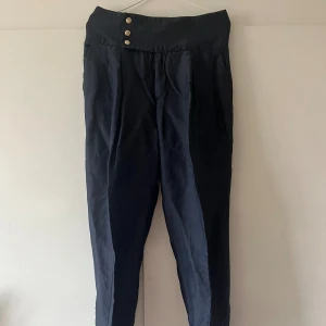 Linnebyxor  - Nyskick  Bekväma