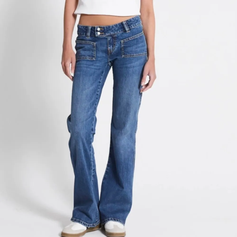 Så snygga jeans, använda 1 gång men har köpt ett par liknande!💕. Jeans & Byxor.