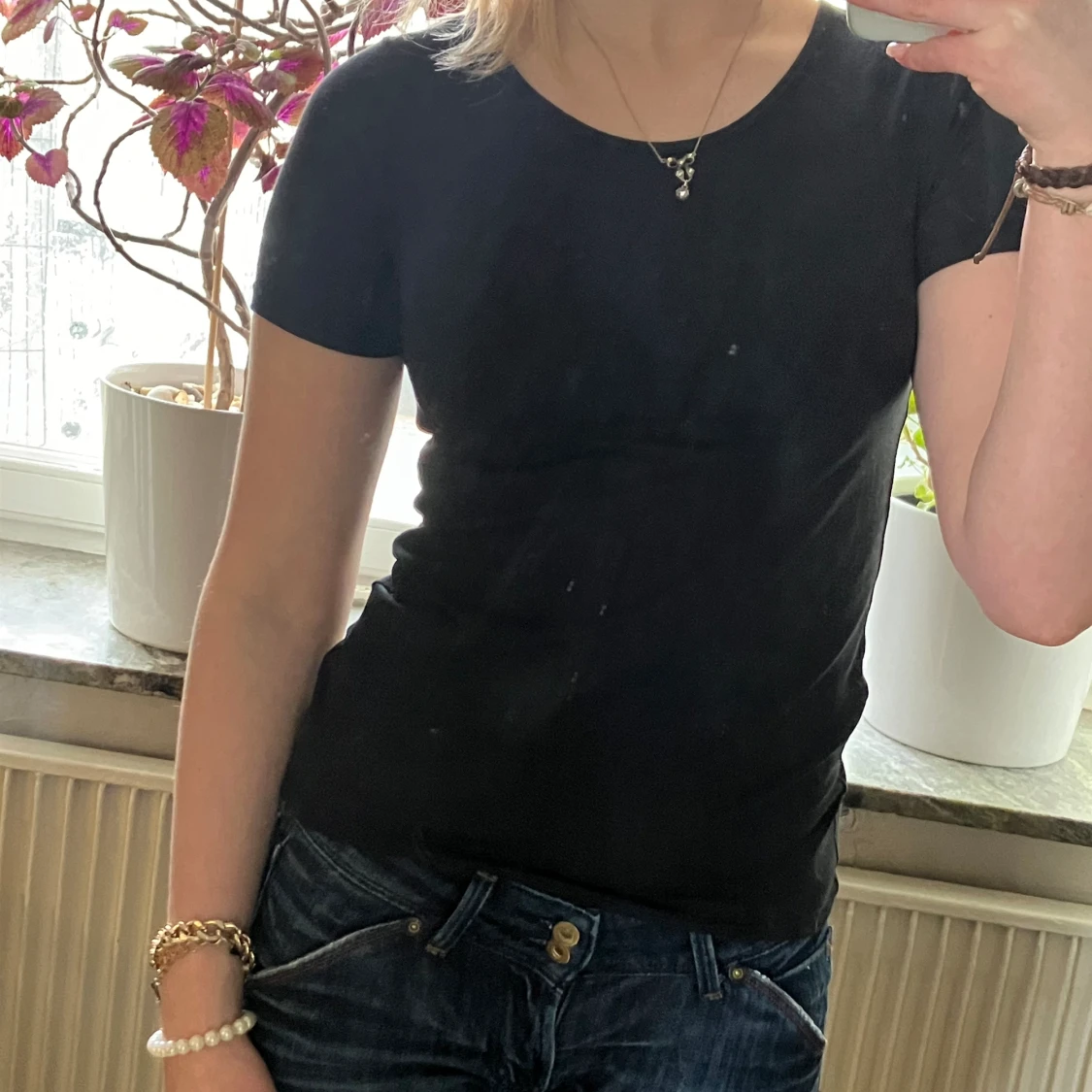 Änkel svart T-shirt  som passar med allt - 90