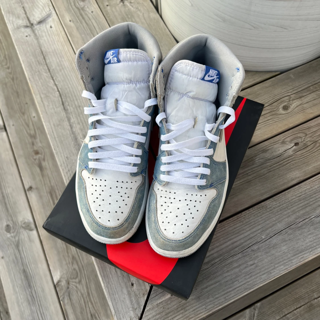 Jordan 1 hyper royal - 90