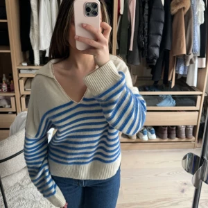 Maje kashmir tröja - Jätte fin kashmir tröja som är så mysig i materialet💕Inga slitningar och köpt för 4000kr! 