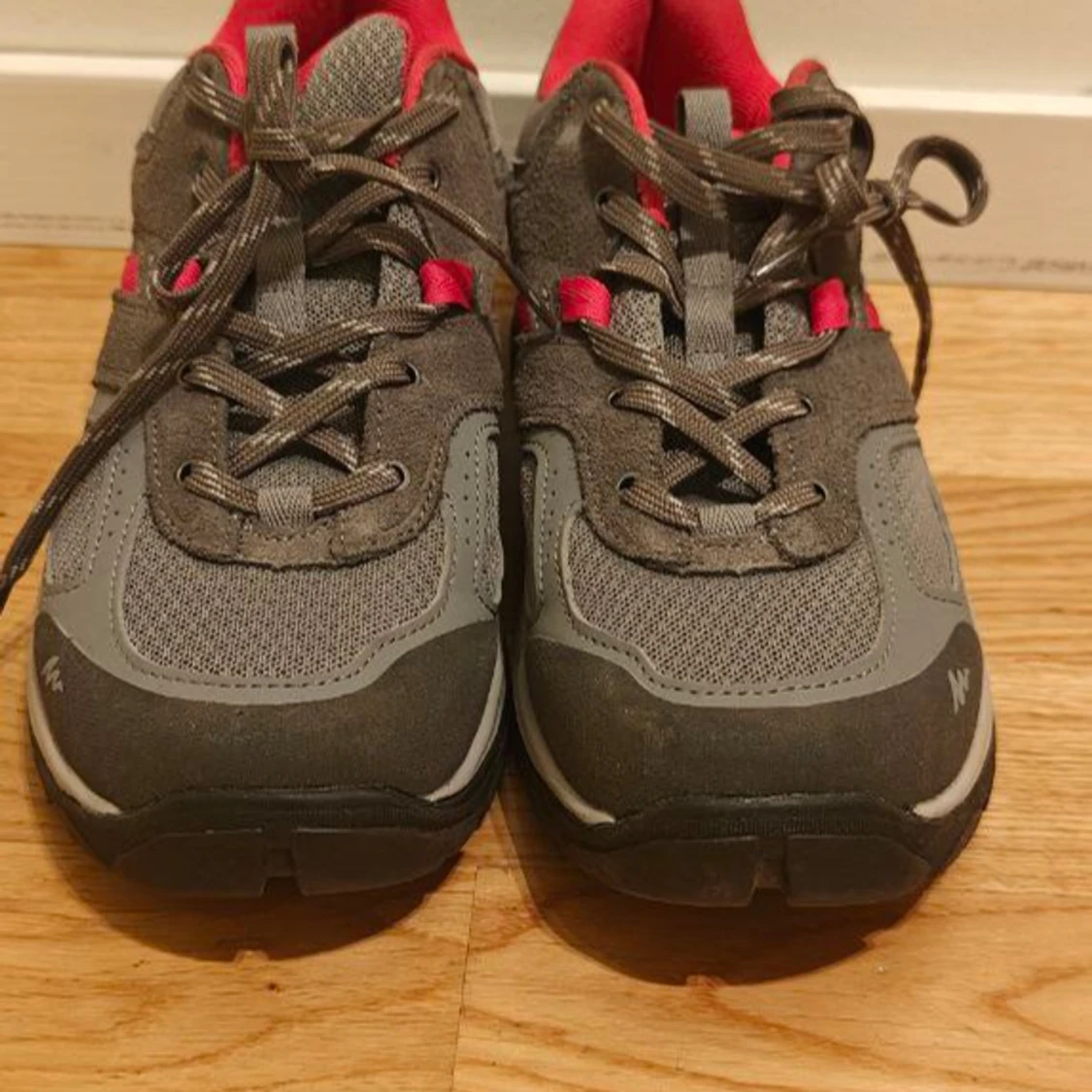 Quechua hiking shoes - new