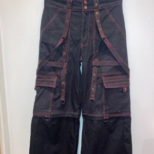 Killstar byxor  - Coola killstar brallor dom går att göra till shorts 