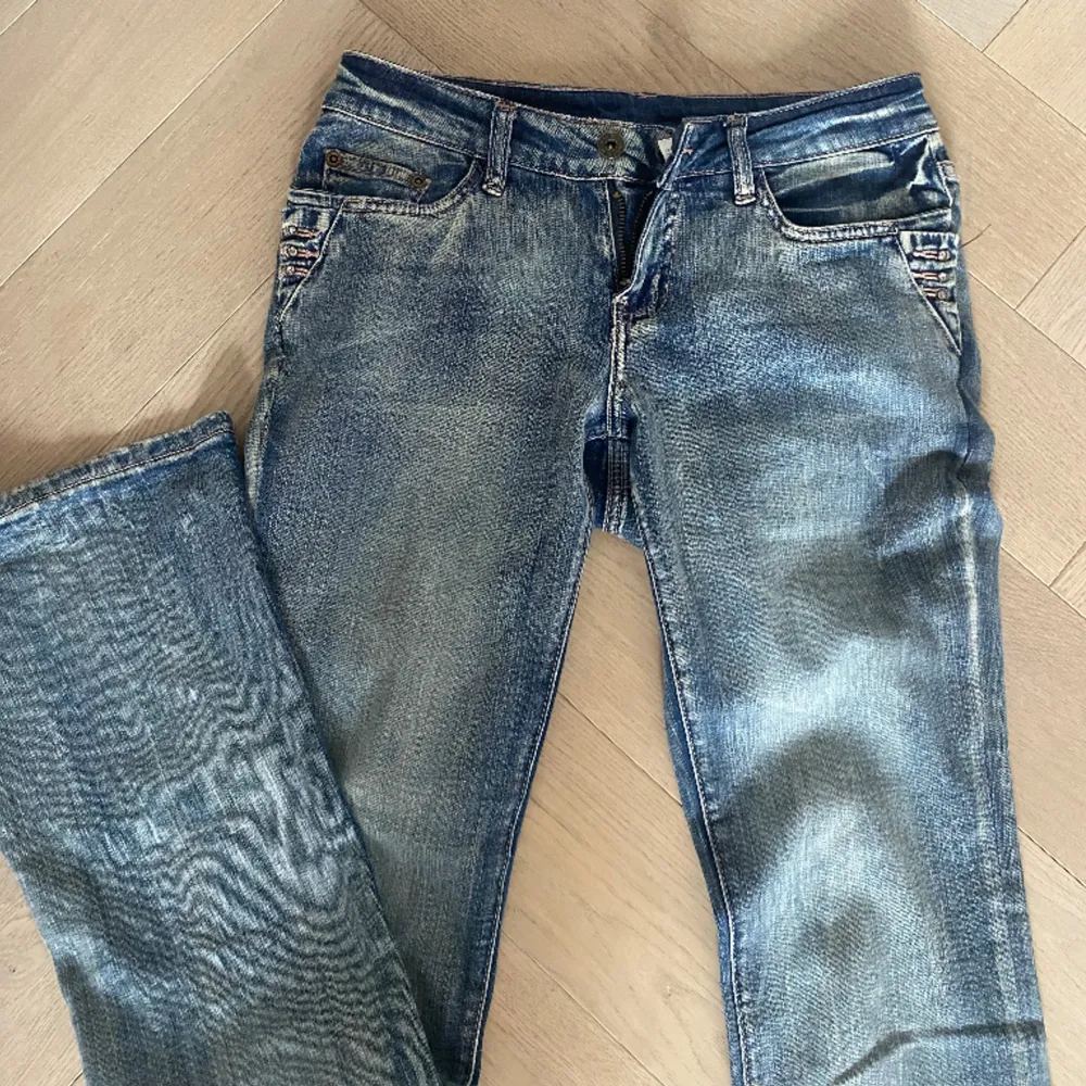 Lowwaist bootcut jeans så snygga!!💕💕💕💕. Jeans & Byxor.