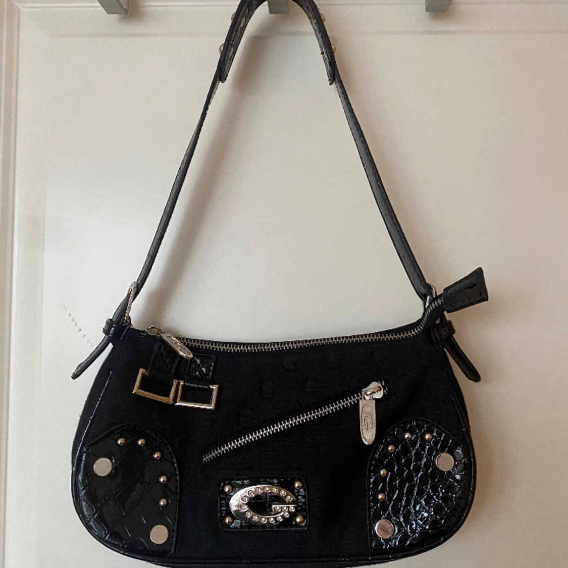 Vintage guess axel / hand väska svart 