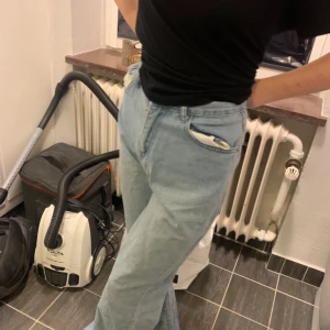 Jeans - Raka/vida jeans som passar xs eller s 