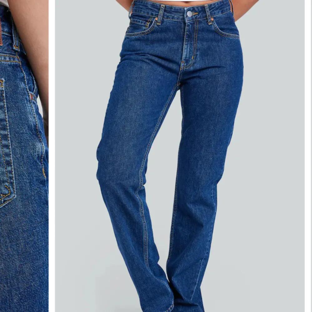 Säljer dessa snygga blå Low waist jeans från Bikbok. Storlek: Waist 25. Length 32. Säljer för att de inte används. 💙 Nypris 699kr. Jeans & Byxor.