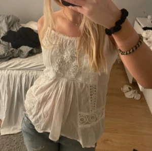 Topp - Jättesöt topp ❤️jag har knutit banden men går att få upp❤️❤️