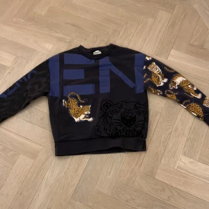 Kenzo tröja - Kenzo tröja, 12 år, 152 cm och jätte bra skick.