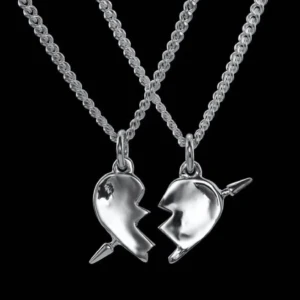 Maria Nilsdotter halsband - Knappt använt , silver fint skick 