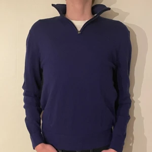 These glory days tröja - 100% merino ull halv zip ifrån These glory days den är helt ny vid frågor och funderingar skriv gärna💬