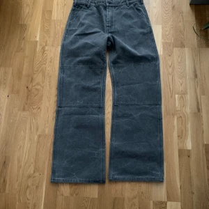 Acne Canvas Byxor - I princip helt oanvända, bara legat i garderoben