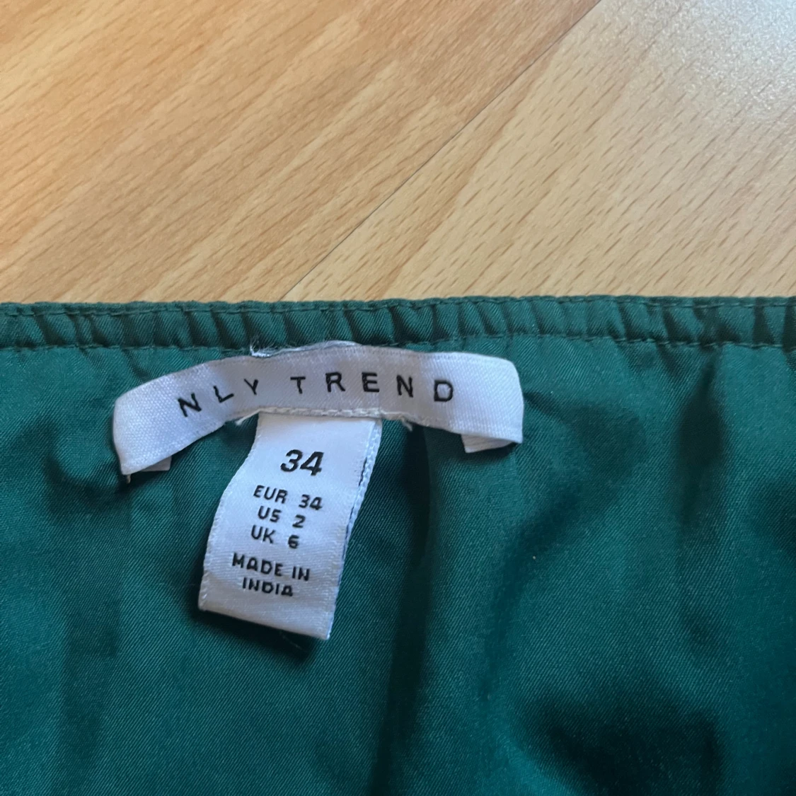 Mörkgrön klänning - 92